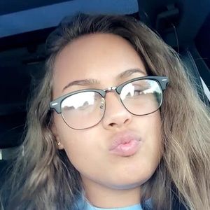 Meet your Posher, Tamia